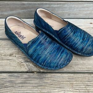 ALEGRIA Deb-140 Shoes Blue  39 Women’s US 9 Comfort Slip On Clog Leather